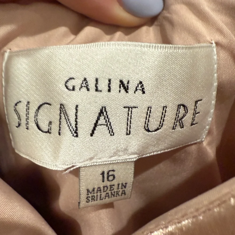 NWT Elegant Off-Shoulder Beige Satin Dress size 16 Galina Signature - Picture 5 of 7
